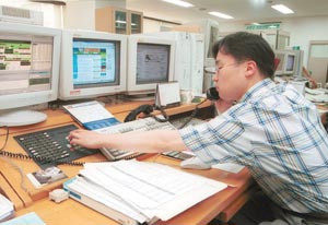 원화가치 급등 사태 현장전망 환딜러 김명선씨 긴급인터뷰