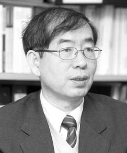 박원순 변호사  8·8재보선 앞둔 ‘민주당 영입설’ 부인
