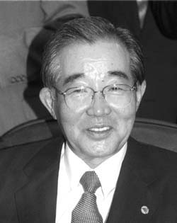 민주당 김상현 고문 유명인사 1백여명에게 글 받아 출간 예정