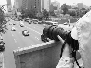 카파라치…담파라치…보상금 사냥꾼들의 세계