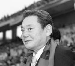 이 회장 열망에 구조본 재무팀 난색