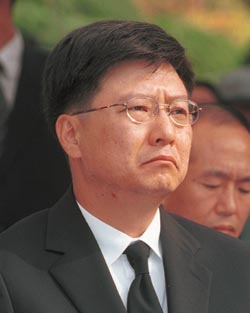출소한 박지만 씨 EG사 최대주주로 경영복귀 의욕
