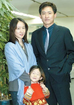 조양은씨 부부 “도청 공포 싫어 이민 간다”