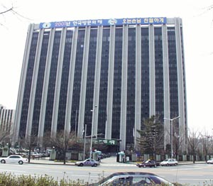 [집중조명] 퇴출대상으로 전락 위기의 1급 공무원