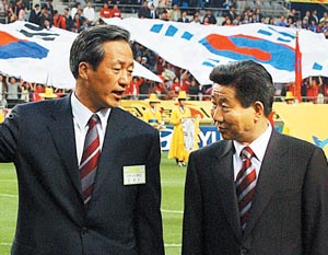 [단독추적] ‘MJ 축구협회 손뗀다’ 정몽준 최측근 폭탄발언 진상