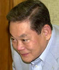 이건희 삼성 회장 유럽 체류 길어지자 뒷말 돌아