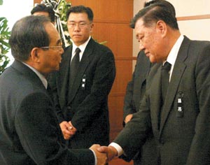[집중추적] 정몽헌 자살충격 파문 - 현대가 장자 MK의 고뇌와 선택