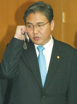 비화휴대폰으로 번진도·감청 논란