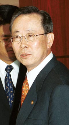 이헌재 컴백설에 관가 술렁이는 내막
