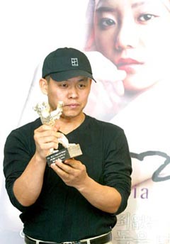 김기덕 감독  영화 <사마리아> 은곰상 수상 기자회견