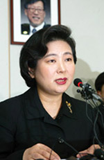 재계 안주인들 홀로서기