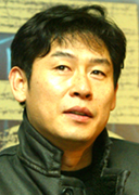 [영화배우 설경구] 설 연휴 개봉관 안방극장 ‘평정’