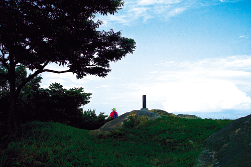 [충남 태안] 마애삼존불 품은 백화산