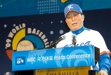 [인물탐구] 지구촌 명장으로 우뚝 선 김인식 WBC대표팀 감독