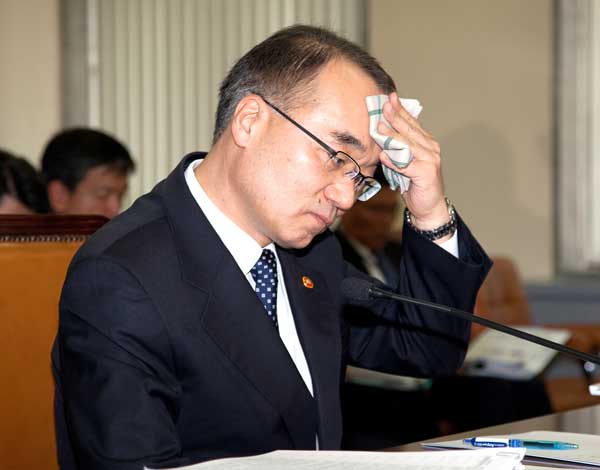 재정부 거시목표 고수하는 까닭