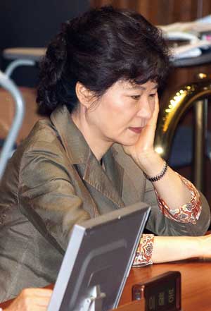박근혜 5촌조카 피살·자살 전말