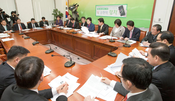 민주통합당 총선위기론 집중분석
