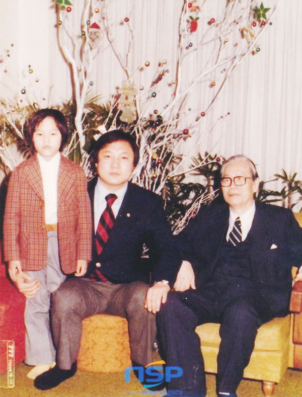 [이 한장의 사진] 민주통합당 정호준  당선자