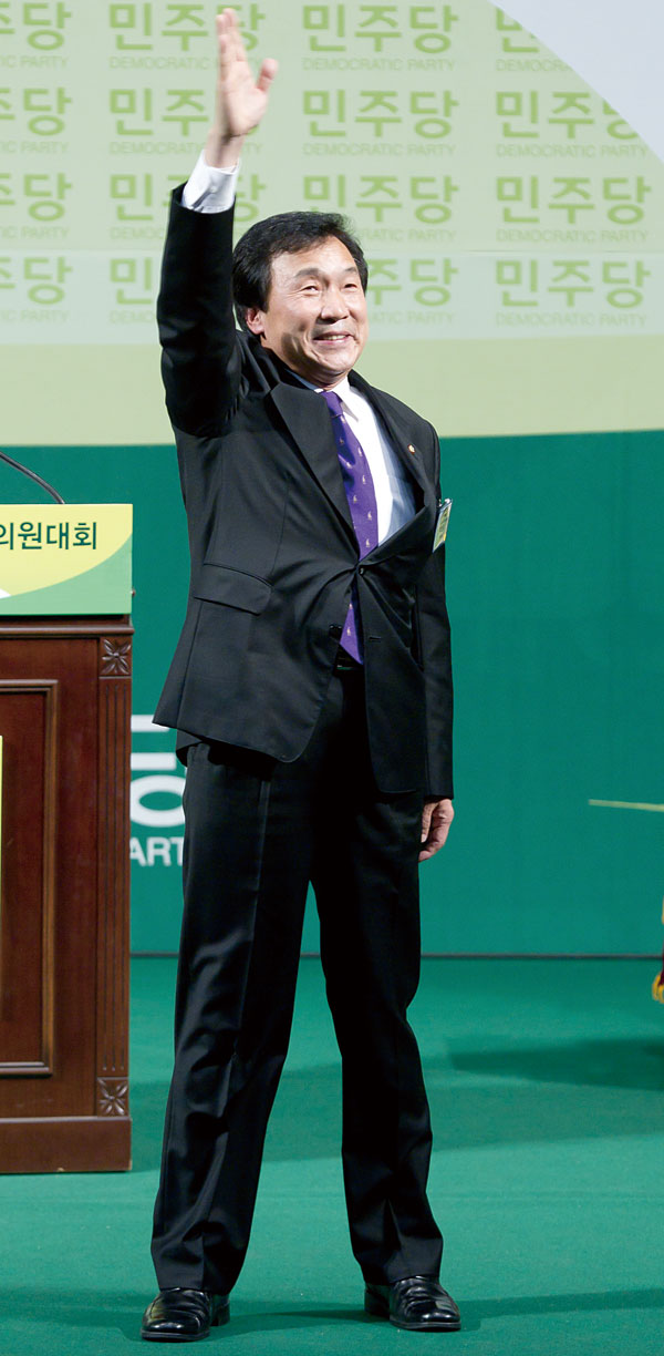 민주당 손학규의 조용한 부상 따라잡기