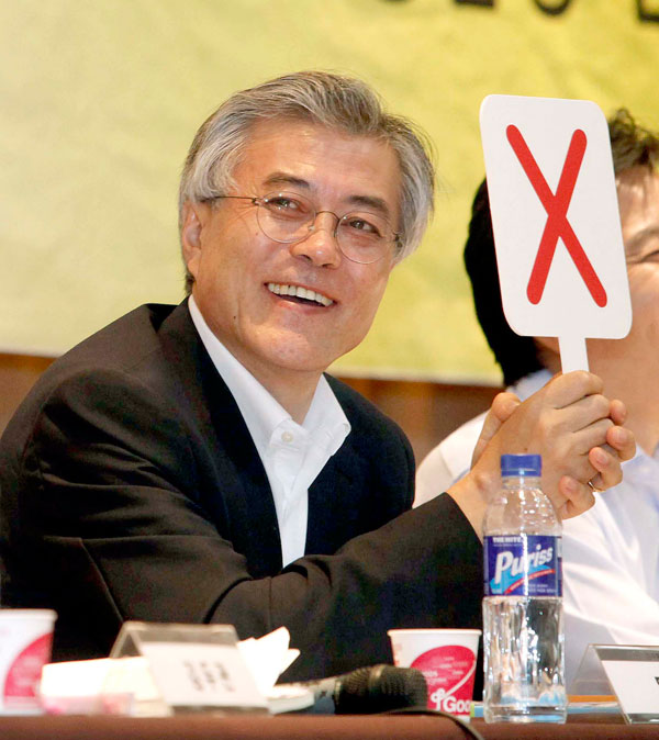 문재인 대선캠프 자충수 연발 속사정