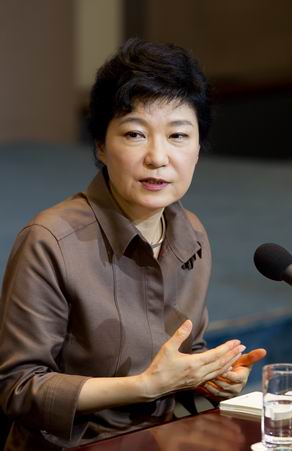 '박근혜 아파트' 누가 샀나 봤더니