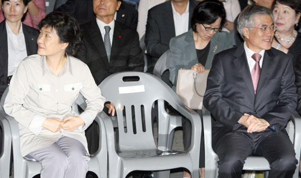 安·朴 대충돌 ‘불출마 협박’ 기자회견 노림수