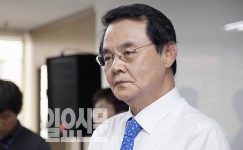 '홍사덕 고발 파장' 초대형 악재에 박근혜 노심초사