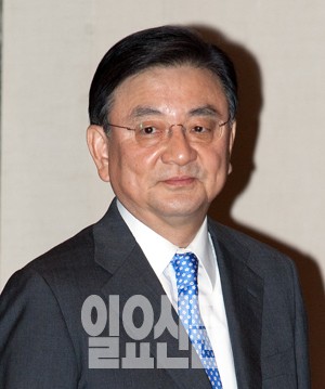 홍석현 회장 소유 통의동 부지에 건축공사 특혜 의혹