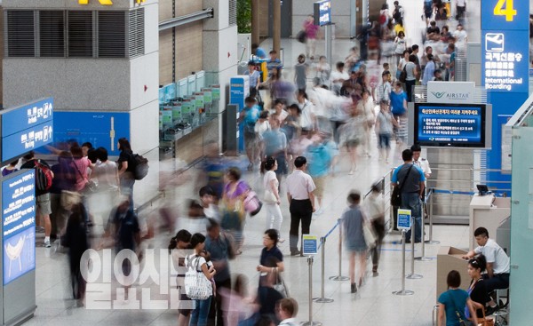 인천공항, 루이비통에 절절…고객 설문조사도 대신해줬다