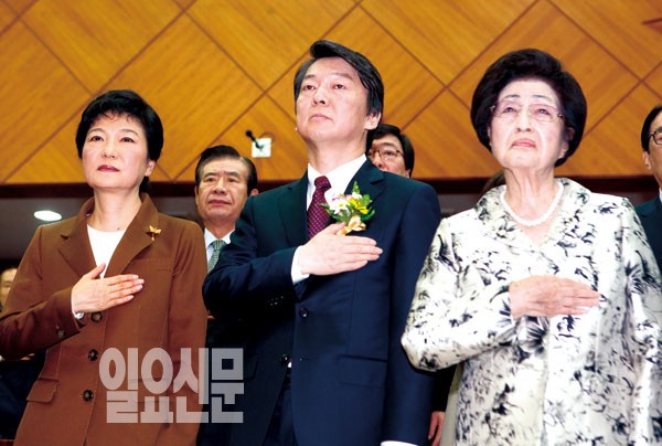 흔들리는 문재인 캠프 ‘멘붕’ 빠진 속사정