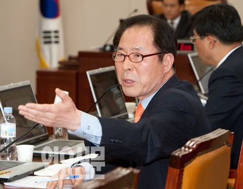 권영길, 경남지사 출사표…야권 단일화 변수 떠올라
