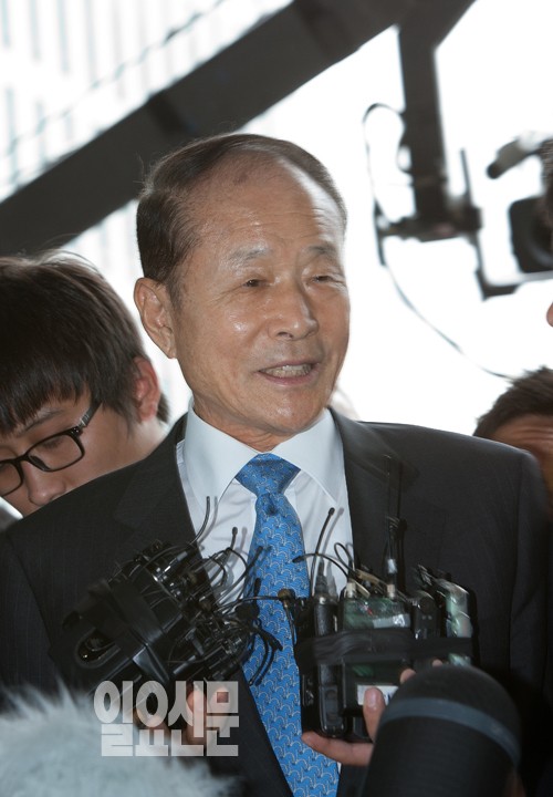 이상득 전 의원 측근 "코오롱그룹 지원금 이상득에게 보고"