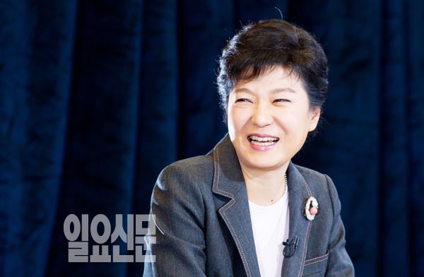 박근혜 ‘문재인-안철수 갈라치기’ 전략