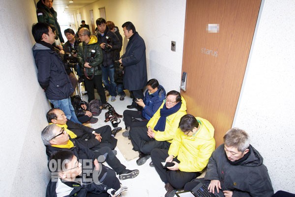 대선판 뒤흔든 국정원 대선개입 의혹 비스토리