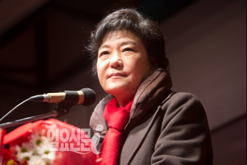 박근혜 "5년 내 코스피 3000" 호언장담…네티즌 "MB도 그랬었지"