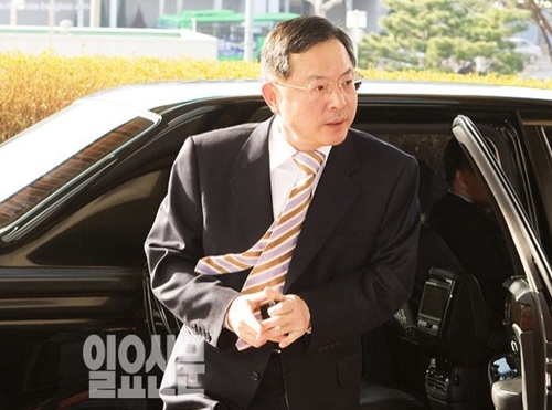 대선 전날 짐꾸려 새누리당 당사 떠난 안대희, "할 일 끝났으니 떠난다"