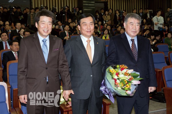 답 안 나오는 민주당 어디로 가나