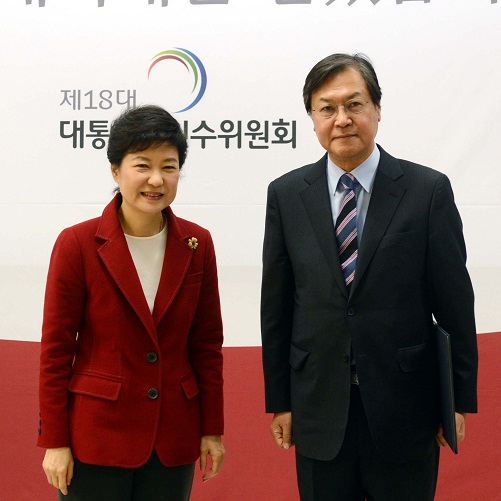 최대석 인수위원 돌연 사퇴 미스터리...개인 비리설, 대북 노선 갈등설 등 소문 무성