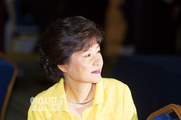 박근혜 당선인 ‘아버지 따라하기’ 들춰보니