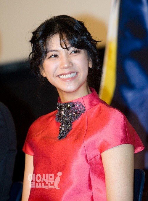 김옥빈, 영화 '소수의견'서 용산사태 열혈 기자로 변신