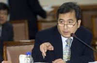 '본회의장 누드 감상' 심재철 의원, 결국 '징계안 발의' 굴욕