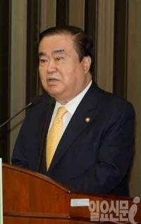 문희상, 대북특사 파견제안 "지미카터, 클린턴, 문성근, 박지원 등 적합"