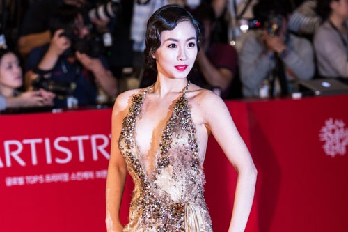 벗어야 뜨는 여배우들 속사정