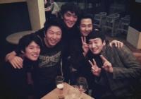 조인성 술자리, 장혁-김수로-이광수-김신의 병풍시킨 외모!