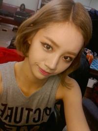 걸스데이 혜리 “저 괜찮습니다..다들 감기 조심”..실신 후 투혼