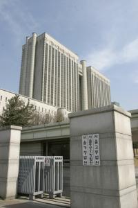 ‘에이미 해결사 검사’, 집행유예 2년…일부혐의 무죄