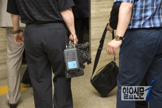 국정원장 돕지않는 국정원 직원들