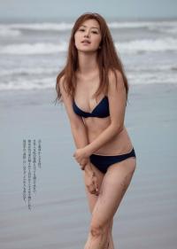유민, 일본 성인잡지에 화보 게재 ‘비키니도 가리지 못한 청순미’