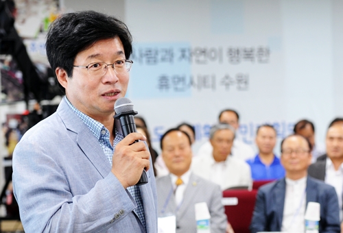‘수원시, 중소유통업체 의견 수렴’에 속만 타는 롯데몰