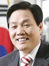 인천공항 사장에 ‘박완수 낙하산’ 누가 꽂았나